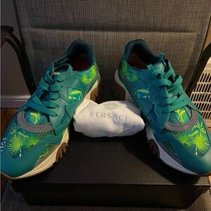 Men’s Versace shoes size 14 like new worn twice like new